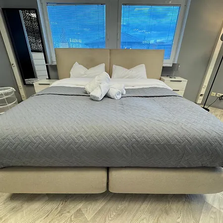 Stilvolles&klimatisiertes Loft Mit Ausblick In Ferne Sankt Leon-Rot